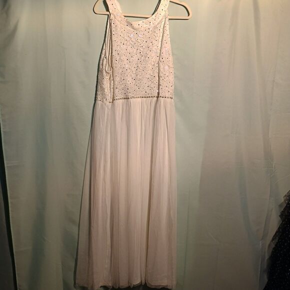 White Sleeveless Formal Gown with Sequin Bodice and Flowing Chiffon Skirt - Picture 1 of 4